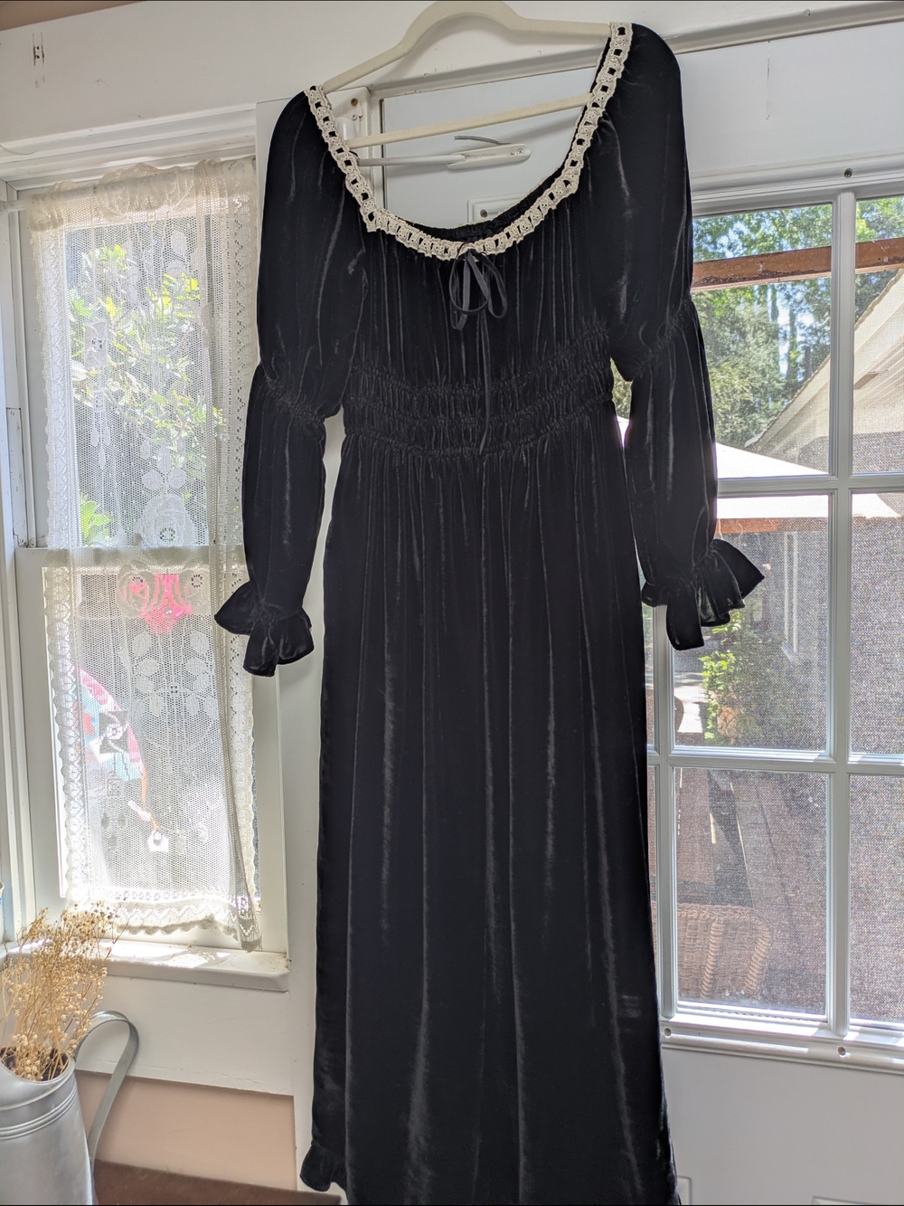 Christy Dawn Noir Velvet Adelia - Picture 2 of 2
